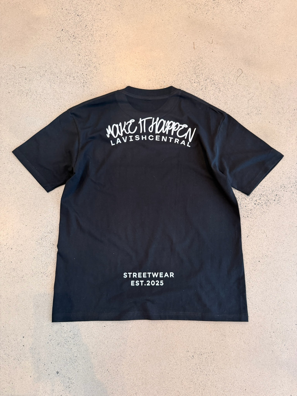 Lavish black Winter Tee