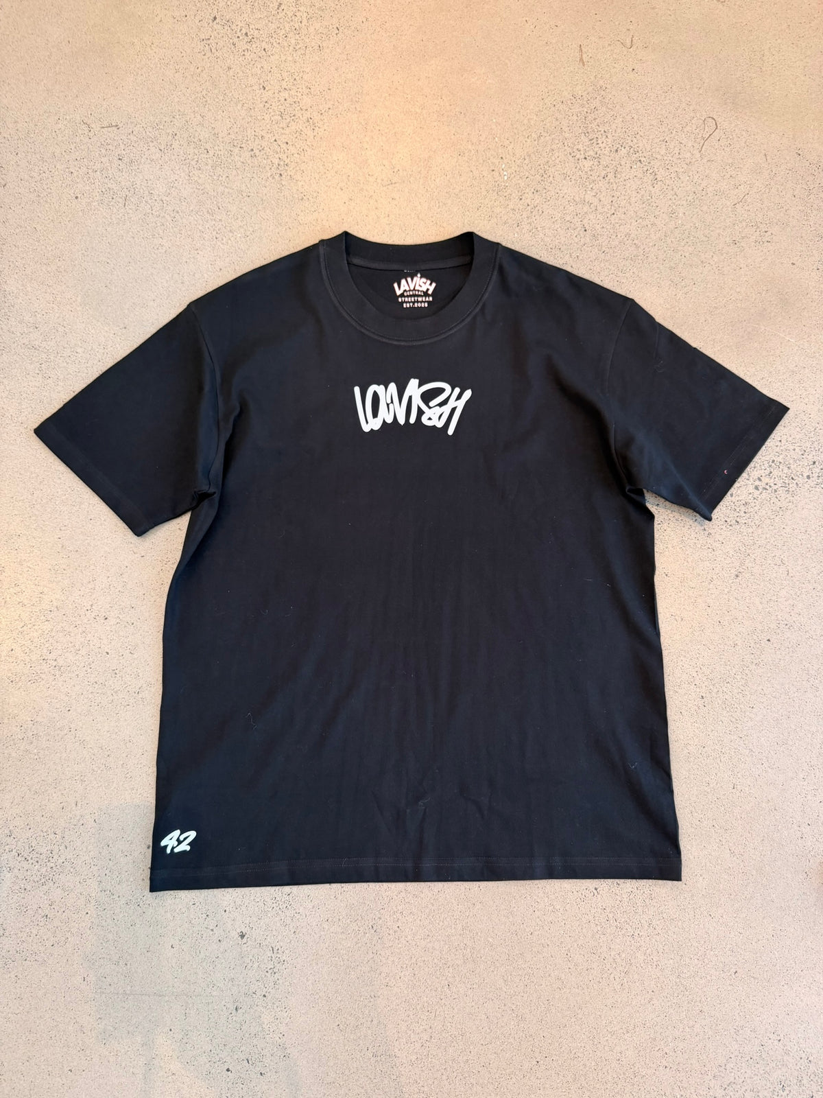 Lavish black Winter Tee